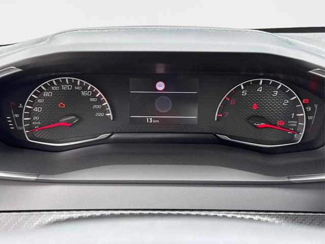 Peugeot / 208 / Schwarz / / / MAN6+SHZ+LED+PDC+TEMPOMAT, Beispielbilder, ggf. teilweise mit Sonderausstattung