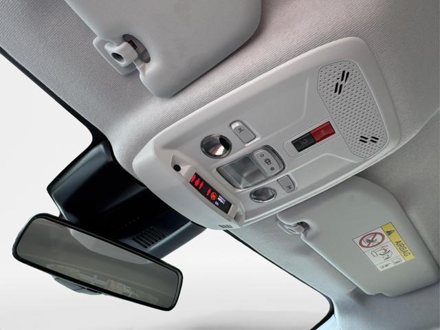 Peugeot / 208 / Schwarz / / / MAN6+SHZ+LED+PDC+TEMPOMAT, Beispielbilder, ggf. teilweise mit Sonderausstattung