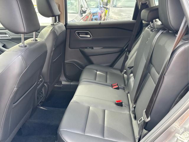 Nissan / X-Trail / Grau / / / BOSE+360 KAM+NAVI+SHZ+ACC+HuD+19 LM, Beispielbilder, ggf. teilweise mit Sonderausstattung