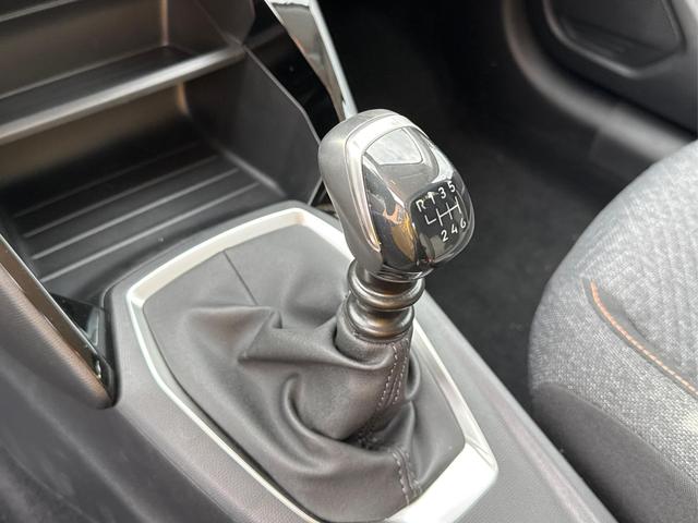 Peugeot / 208 / Grau / / / MAN6+SHZ+LED+PDC+TEMPOMAT, Beispielbilder, ggf. teilweise mit Sonderausstattung