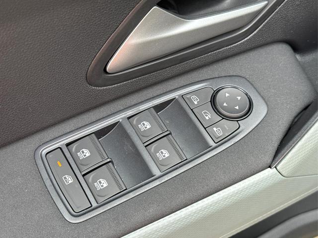 Dacia / Bigster / Gr&uuml;n / / / PANO+NAVI+ARKAMYS+KAMERA+SHZ+LED+18ALU, Beispielbilder, ggf. teilweise mit Sonderausstattung