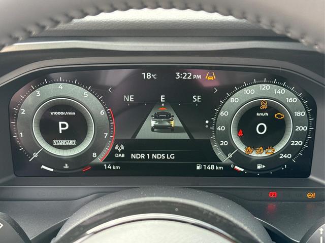 Nissan / Qashqai / Silber / / / KAMERA+ACC+PDC+EL.HECKKL.+SHZ+LED , Beispielbilder, ggf. teilweise mit Sonderausstattung