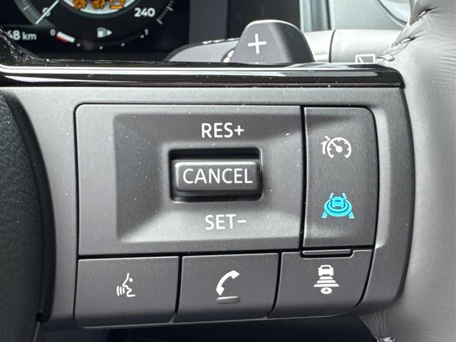 Nissan / Qashqai / Silber / / / KAMERA+ACC+PDC+EL.HECKKL.+SHZ+LED , Beispielbilder, ggf. teilweise mit Sonderausstattung