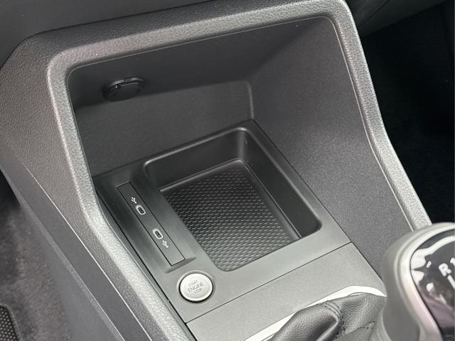Volkswagen / Caddy Maxi / Blau / / / Caddy Maxi KAMERA+APP+PDC+ACC+LANE ASSIST, Beispielbilder, ggf. teilweise mit Sonderausstattung