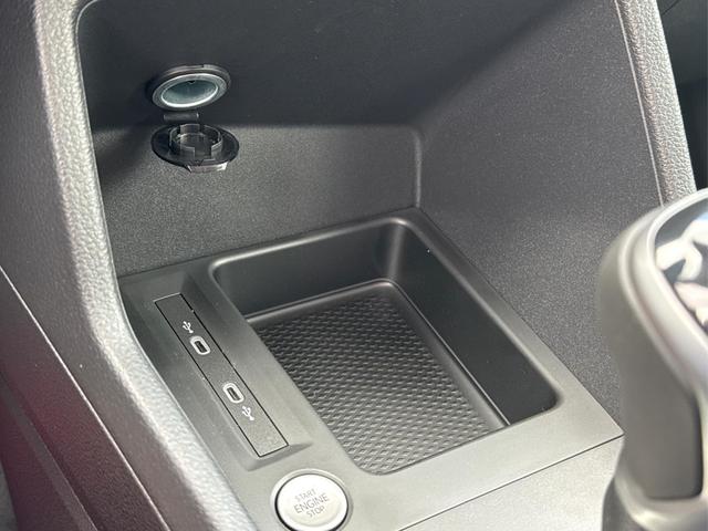 Volkswagen / Caddy Maxi / / / / Caddy Maxi KAMERA+APP+PDC+ACC+LANE ASSIST, Beispielbilder, ggf. teilweise mit Sonderausstattung