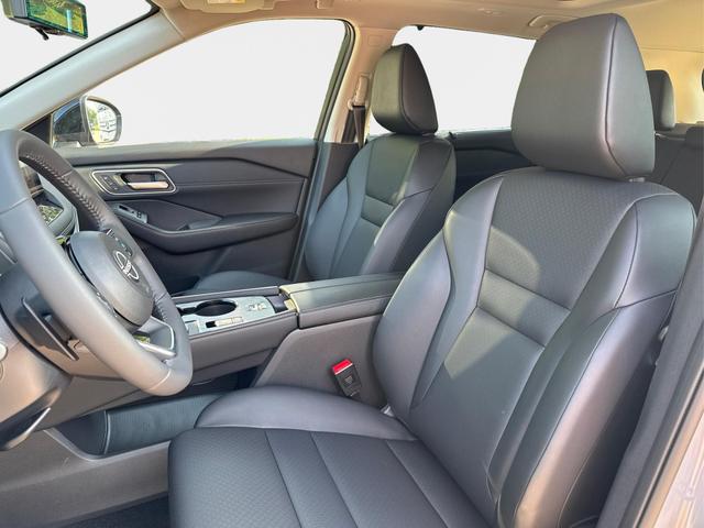 Nissan / X-Trail / Grau / / / 360 KAM+NAVI+SHZ+ACC+HuD+19 LM, Beispielbilder, ggf. teilweise mit Sonderausstattung