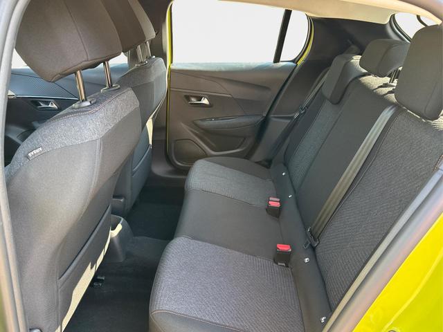 Peugeot / 208 / Gelb / / / MAN6+SHZ+LED+PDC+TEMPOMAT, Beispielbilder, ggf. teilweise mit Sonderausstattung