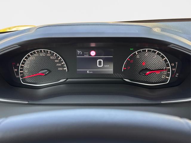 Peugeot / 208 / Gelb / / / MAN6+SHZ+LED+PDC+TEMPOMAT, Beispielbilder, ggf. teilweise mit Sonderausstattung