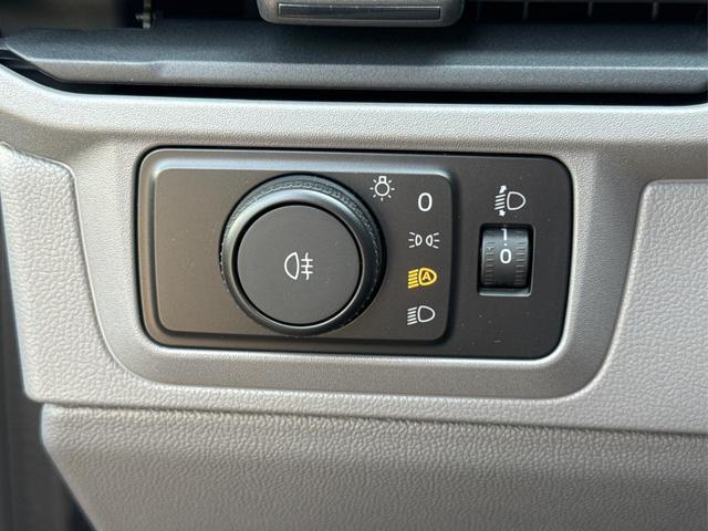 Volkswagen / T7 Caravelle / / / / LR+9 Sitze+AHK+KLIMAAUT.+KAMERA+PDC+LED, Beispielbilder, ggf. teilweise mit Sonderausstattung