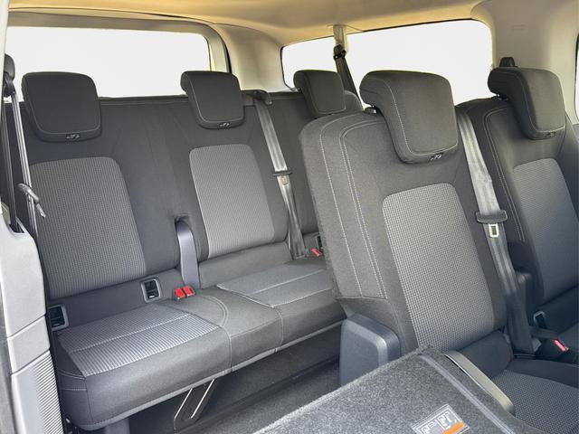 Volkswagen / T7 Caravelle / / / / LR+9 Sitze+AHK+KLIMAAUT.+KAMERA+PDC+LED, Beispielbilder, ggf. teilweise mit Sonderausstattung