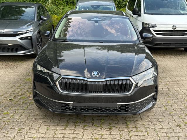 Skoda Octavia Combi - Selection ACC+AHK+eHK+KAM+PDC+LED+17" ALU+SHZ