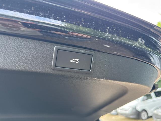 Skoda / Octavia Combi / Schwarz / / / ACC+AHK+eHK+KAM+PDC+LED+17 ALU+SHZ, Beispielbilder, ggf. teilweise mit Sonderausstattung