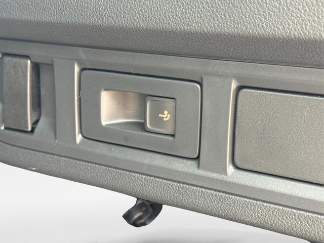 Skoda / Octavia Combi / Grau / / / ACC+AHK+eHK+KAM+PDC+LED+17 ALU+SHZ, Beispielbilder, ggf. teilweise mit Sonderausstattung
