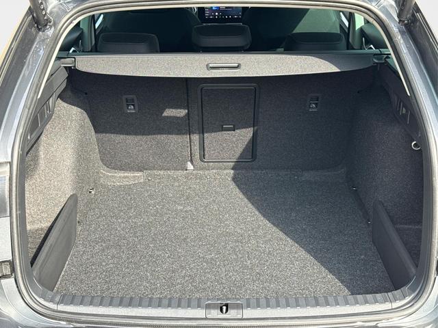 Skoda / Octavia Combi / Grau / / / ACC+AHK+eHK+KAM+PDC+LED+17 ALU+SHZ, Beispielbilder, ggf. teilweise mit Sonderausstattung