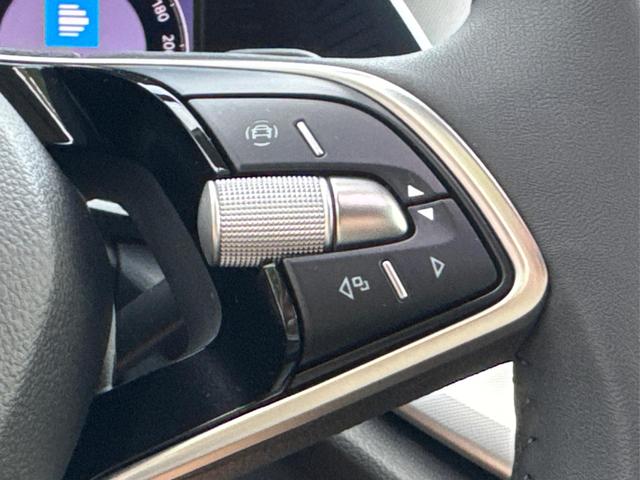 Skoda / Octavia Combi / Grau / / / ACC+AHK+eHK+KAM+PDC+LED+17 ALU+SHZ, Beispielbilder, ggf. teilweise mit Sonderausstattung