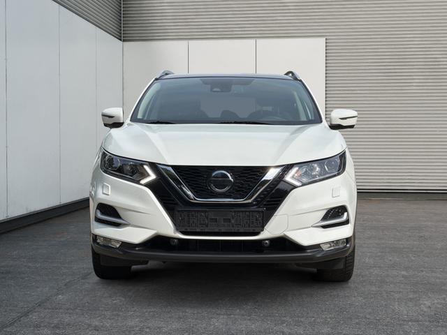 Nissan / Qashqai / Wei&szlig; / / / Qashqai 1.3 DIG-T 117 kW N-Connecta