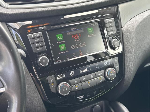 Nissan / Qashqai / Wei&szlig; / / / Qashqai 1.3 DIG-T 117 kW N-Connecta