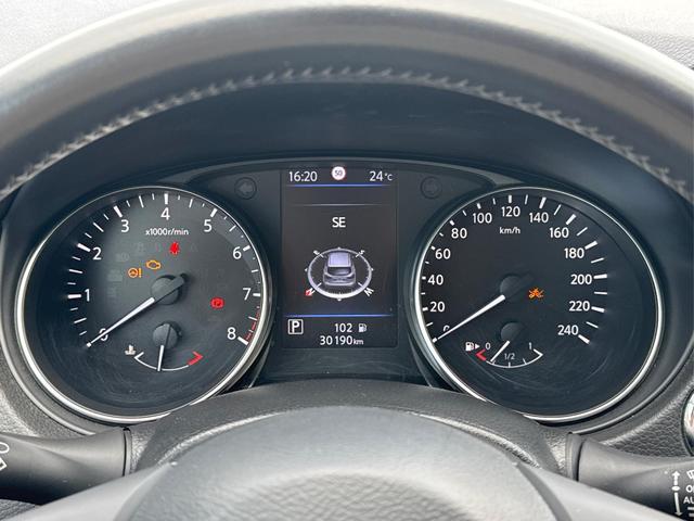 Nissan / Qashqai / Wei&szlig; / / / Qashqai 1.3 DIG-T 117 kW N-Connecta