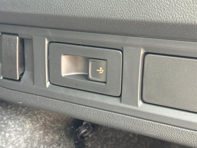 Skoda / Octavia Combi / Grau / / / ACC+AHK+eHK+KAM+PDC+LED+17 ALU+SHZ, Beispielbilder, ggf. teilweise mit Sonderausstattung
