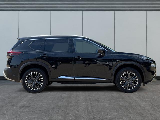 Nissan / X-Trail / Schwarz / / / BOSE+360 KAM+NAVI+SHZ+ACC+HuD+19 LM, Beispielbilder, ggf. teilweise mit Sonderausstattung
