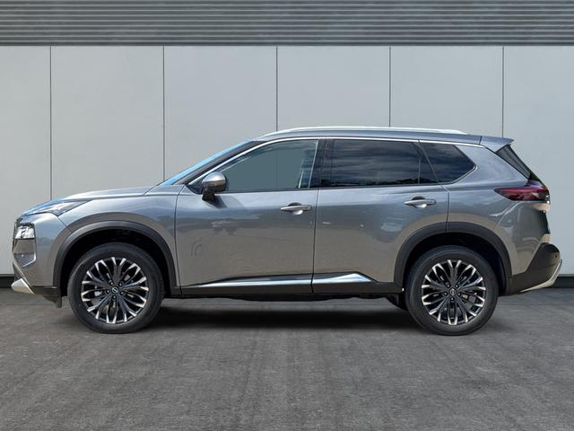 Nissan / X-Trail / Grau / / / BOSE+360 KAM+NAVI+SHZ+ACC+HuD+19 LM, Beispielbilder, ggf. teilweise mit Sonderausstattung