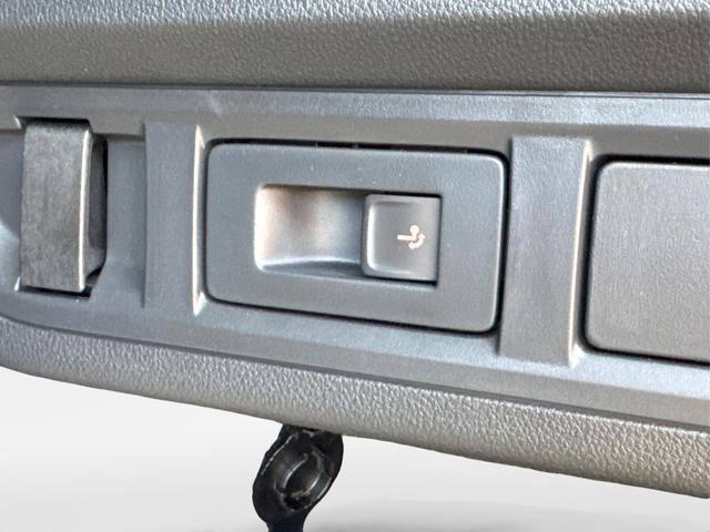 Skoda / Octavia Combi / Schwarz / / / ACC+AHK+eHK+KAM+PDC+LED+17 ALU+SHZ, Beispielbilder, ggf. teilweise mit Sonderausstattung