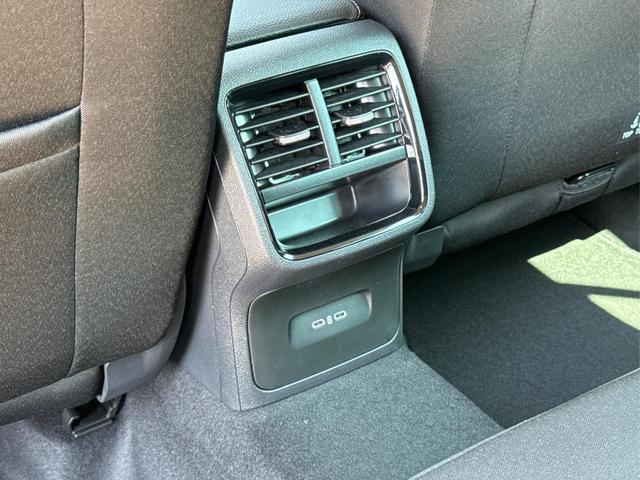 Skoda / Octavia Combi / Schwarz / / / ACC+AHK+eHK+KAM+PDC+LED+17 ALU+SHZ, Beispielbilder, ggf. teilweise mit Sonderausstattung