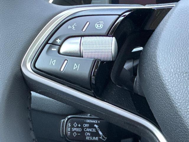 Skoda / Octavia Combi / Schwarz / / / ACC+AHK+eHK+KAM+PDC+LED+17 ALU+SHZ, Beispielbilder, ggf. teilweise mit Sonderausstattung