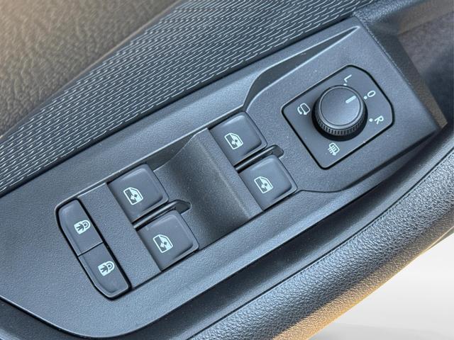 Skoda / Octavia Combi / Schwarz / / / ACC+AHK+eHK+KAM+PDC+LED+17 ALU+SHZ, Beispielbilder, ggf. teilweise mit Sonderausstattung