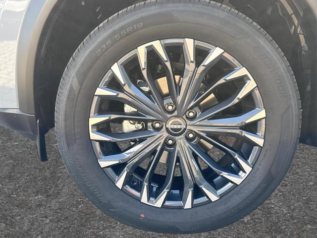 Nissan / X-Trail / Grau / / / 360 KAM+NAVI+SHZ+ACC+HuD+19 LM, Beispielbilder, ggf. teilweise mit Sonderausstattung