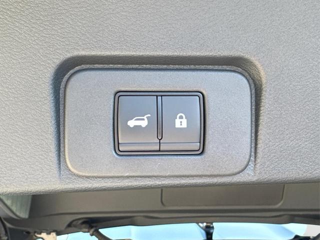 Nissan / X-Trail / Grau / / / 360 KAM+NAVI+SHZ+ACC+HuD+19 LM, Beispielbilder, ggf. teilweise mit Sonderausstattung