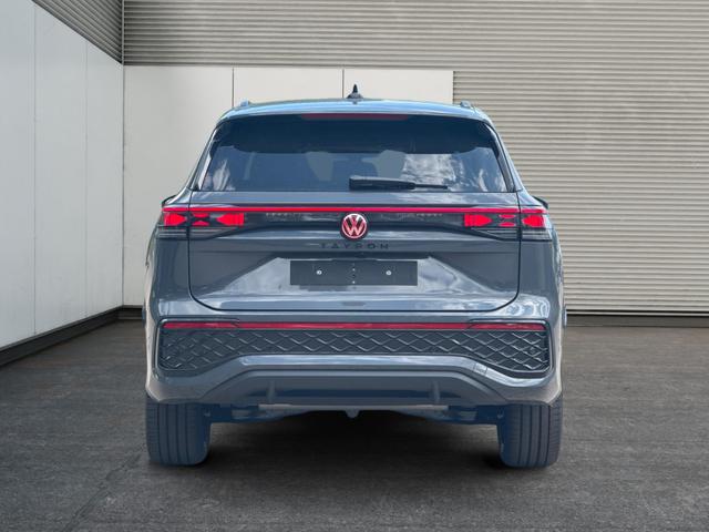 Volkswagen / Tayron / Grau / / / PLUG-IN+PANO+AHK+HuD+MATRIX+360 KAM+20ALU+ACC+eHK+BLACK STYLE