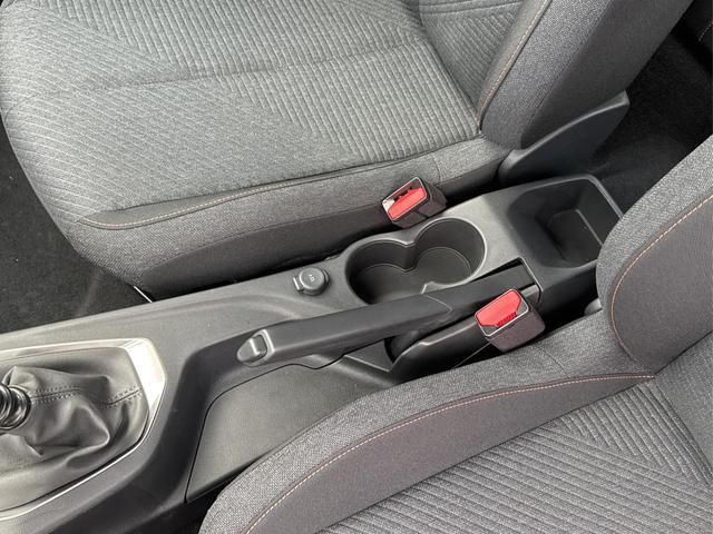 Peugeot / 208 / Wei&szlig; / / / MAN6+SHZ+LED+PDC+TEMPOMAT, Beispielbilder, ggf. teilweise mit Sonderausstattung