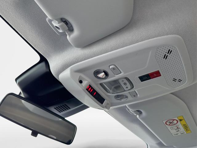 Peugeot / 208 / Wei&szlig; / / / MAN6+SHZ+LED+PDC+TEMPOMAT, Beispielbilder, ggf. teilweise mit Sonderausstattung
