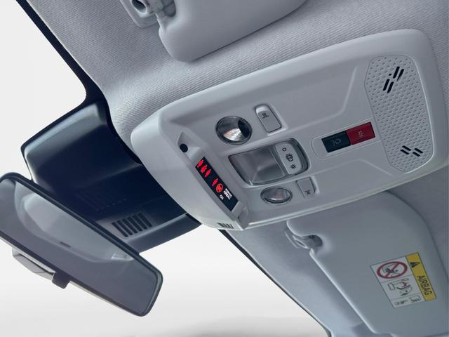 Peugeot / 208 / Grau / / / MAN6+KAMERA+NAVI+SHZ+LED+PDC+TEMPOMAT, Beispielbilder, ggf. teilweise mit Sonderausstattung