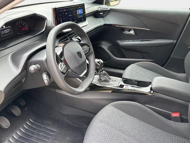 Peugeot / 208 / Gelb / / / MAN6+KAMERA+NAVI+SHZ+LED+PDC+TEMPOMAT, Beispielbilder, ggf. teilweise mit Sonderausstattung