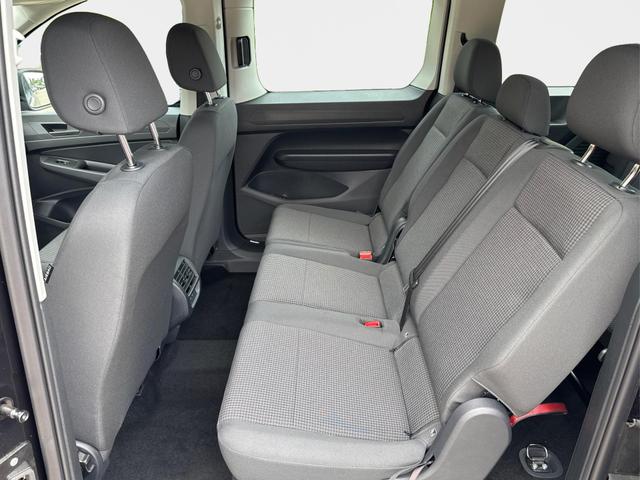 Volkswagen / Caddy Maxi / / / / Caddy Maxi +PDC v+h+KAMERA+SHZ+GJR+ACC+LANE ASSIST