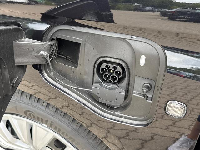 Volkswagen / Caddy Maxi / / / / Caddy Maxi +PDC v+h+KAMERA+SHZ+GJR+ACC+LANE ASSIST