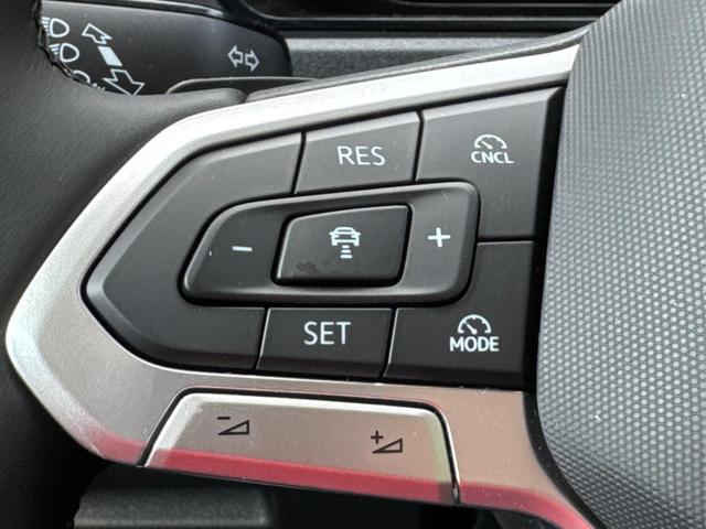 Volkswagen / Caddy Maxi / / / / Caddy Maxi +PDC v+h+KAMERA+SHZ+GJR+ACC+LANE ASSIST