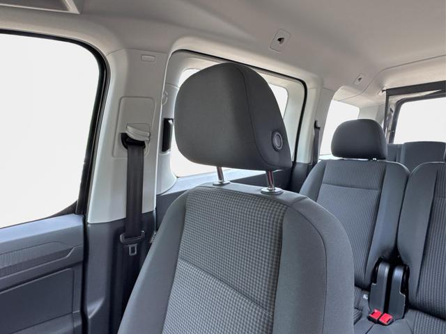 Volkswagen / Caddy Maxi / / / / Caddy Maxi +PDC v+h+KAMERA+SHZ+GJR+ACC+LANE ASSIST