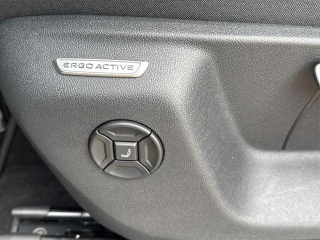 Volkswagen / Tayron / Schwarz / / / PLUG-IN+PANO+AHK+HuD+MATRIX+360 KAM+20ALU+ACC+eHK+BLACK STYLE, Beispielbilder, ggf. teilweise mit Sonderausstattung