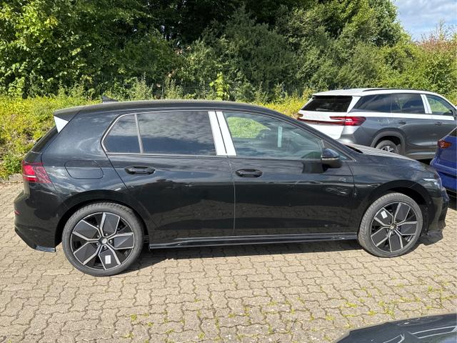 Volkswagen / Golf / Schwarz / / / LED-PLUS+ACC+SHZ+KEYLESS+KAMERA+18 ALU, Beispielbilder, ggf. teilweise mit Sonderausstattung
