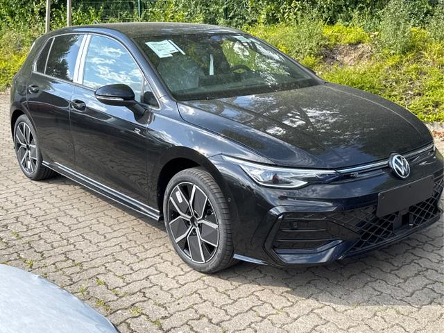 Volkswagen / Golf / Schwarz / / / LED-PLUS+ACC+SHZ+KEYLESS+KAMERA+18 ALU, Beispielbilder, ggf. teilweise mit Sonderausstattung