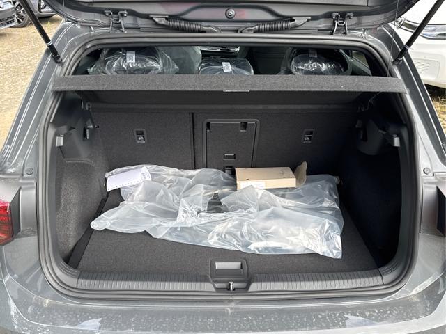 Volkswagen / Golf / Grau / / / PANO+LED-PLUS+ACC+SHZ+KEYLESS+KAMERA+18 ALU, Beispielbilder, ggf. teilweise mit Sonderausstattung
