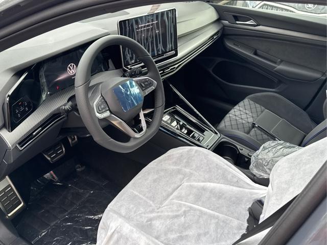 Volkswagen / Golf / Grau / / / PANO+LED-PLUS+ACC+SHZ+KEYLESS+KAMERA+18 ALU, Beispielbilder, ggf. teilweise mit Sonderausstattung