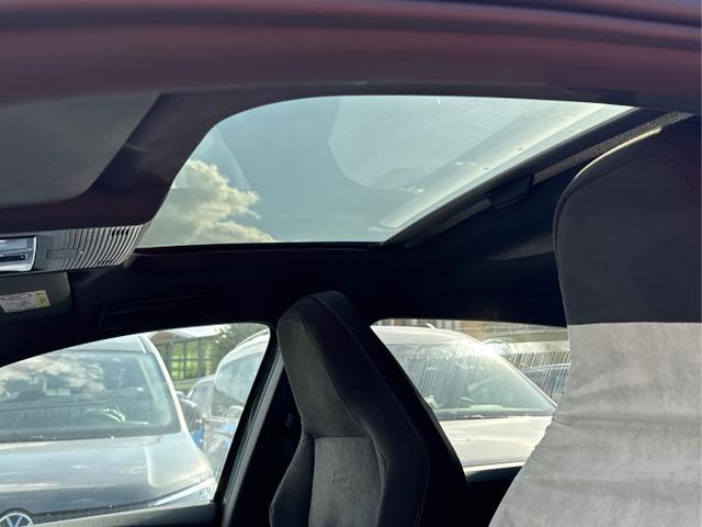 Volkswagen / Golf / Grau / / / PANO+LED-PLUS+ACC+SHZ+KEYLESS+KAMERA+18 ALU, Beispielbilder, ggf. teilweise mit Sonderausstattung