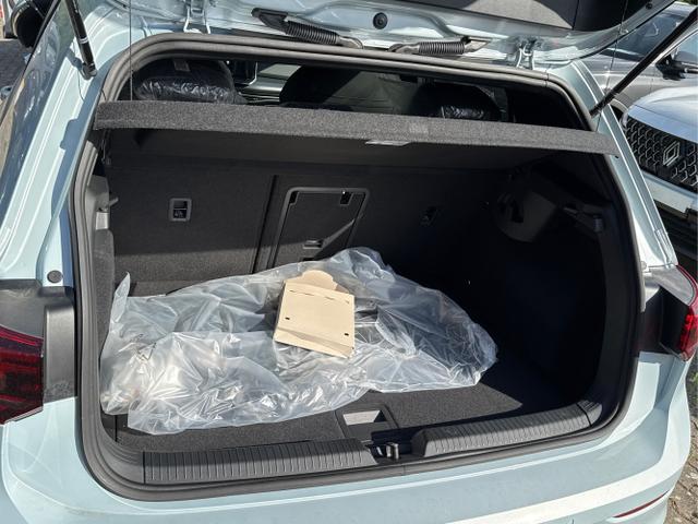Volkswagen / Golf / Blau / / / LED-PLUS+ACC+SHZ+KEYLESS+KAMERA+18 ALU, Beispielbilder, ggf. teilweise mit Sonderausstattung