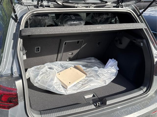 Volkswagen / Golf / Grau / / / LED-PLUS+ACC+SHZ+KEYLESS+KAMERA+18 ALU, Beispielbilder, ggf. teilweise mit Sonderausstattung