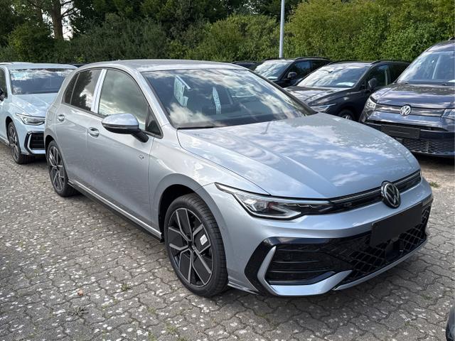 Volkswagen / Golf / Silber / / / LED-PLUS+ACC+SHZ+KEYLESS+KAMERA+18 ALU, Beispielbilder, ggf. teilweise mit Sonderausstattung