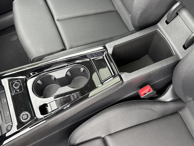 Audi / Q3 Sportback / / / / MJ 2026+NAVI+KAMERA+AHK+PANO+PDC+EL. HECKKL.+LED+18 LM
